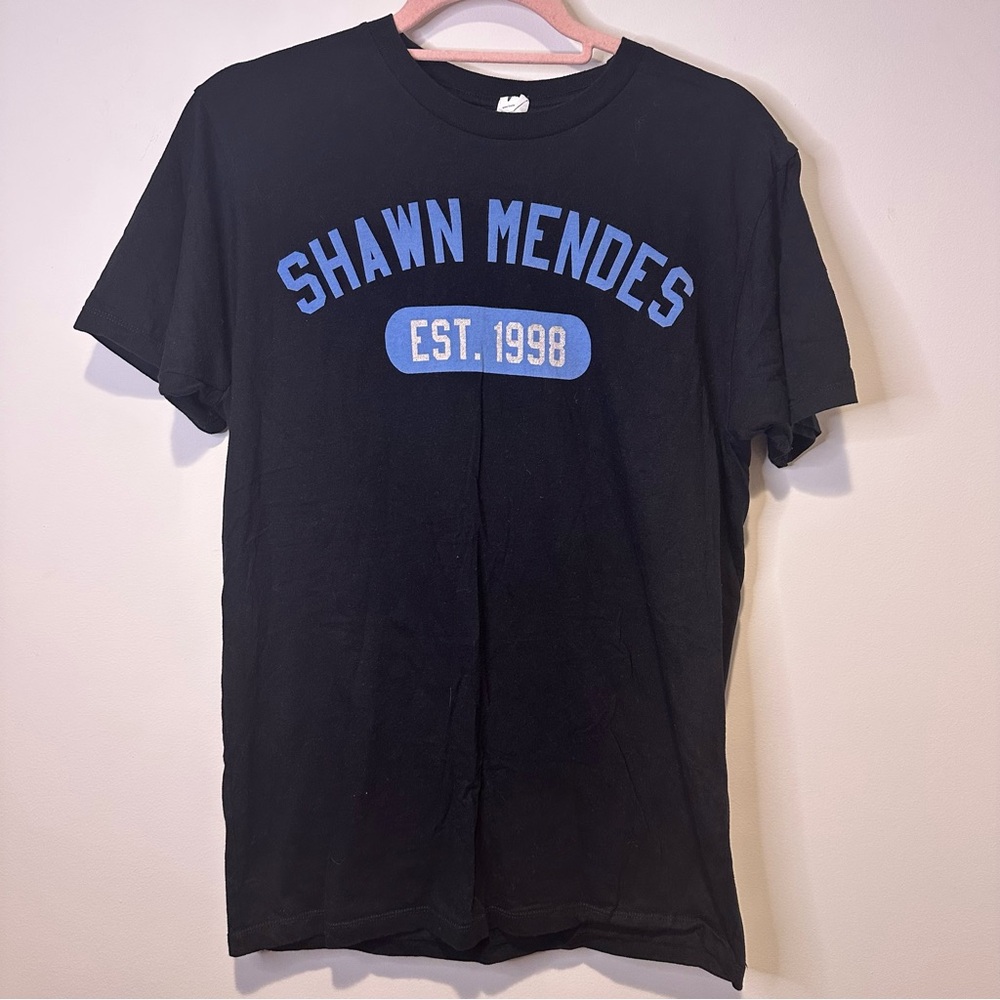 shawn mendes tour tshirt size medium